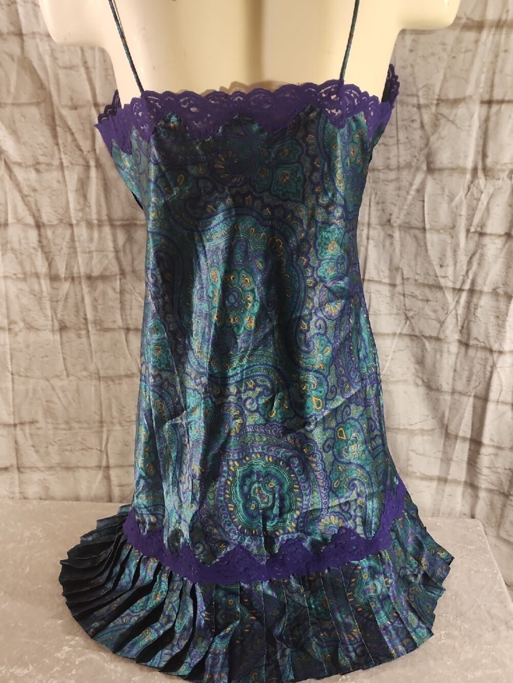 Victoria's Secret Teal & Purple Paisley Satin Lace Chemise - Picture 6 of 11